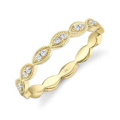 Delicate Crystal Jewelry For Sophisticated Charm 0.13CT DIAMOND BAND