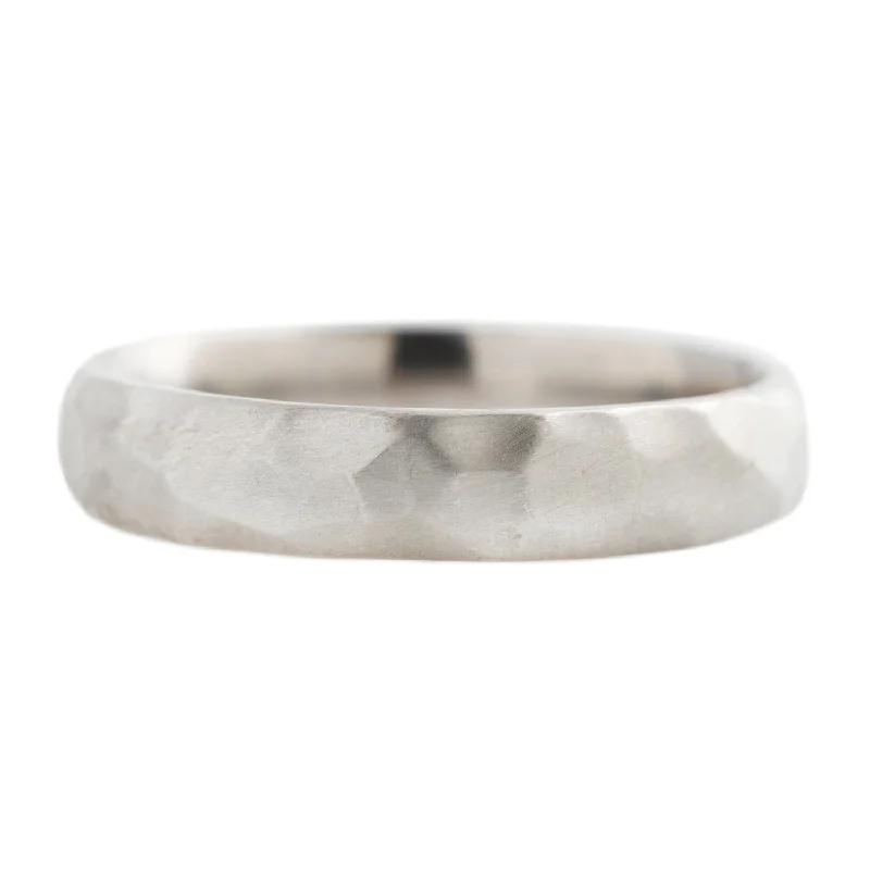 Timeless Beauty, Unbeatable Deals – Jewelry Sale On Platinum Carved Hammer Band