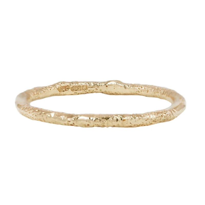 Limited-Time Offer On Elegant Jewelry Pieces XIX Organic Gold Band