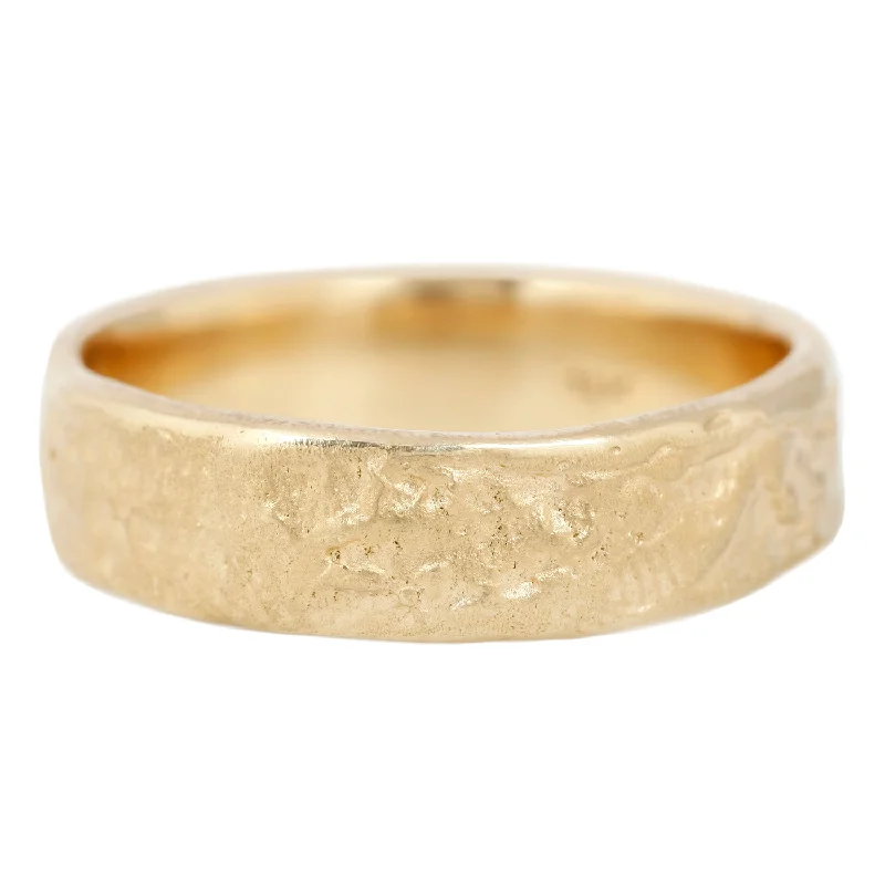 Special Jewelry Deals – Upgrade Your Collection Yellow Gold Lava Band