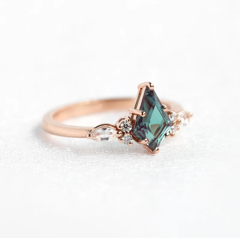 Premium Jewelry, Premium Discounts – Act Fast Kite Alexandrite Engagement Ring