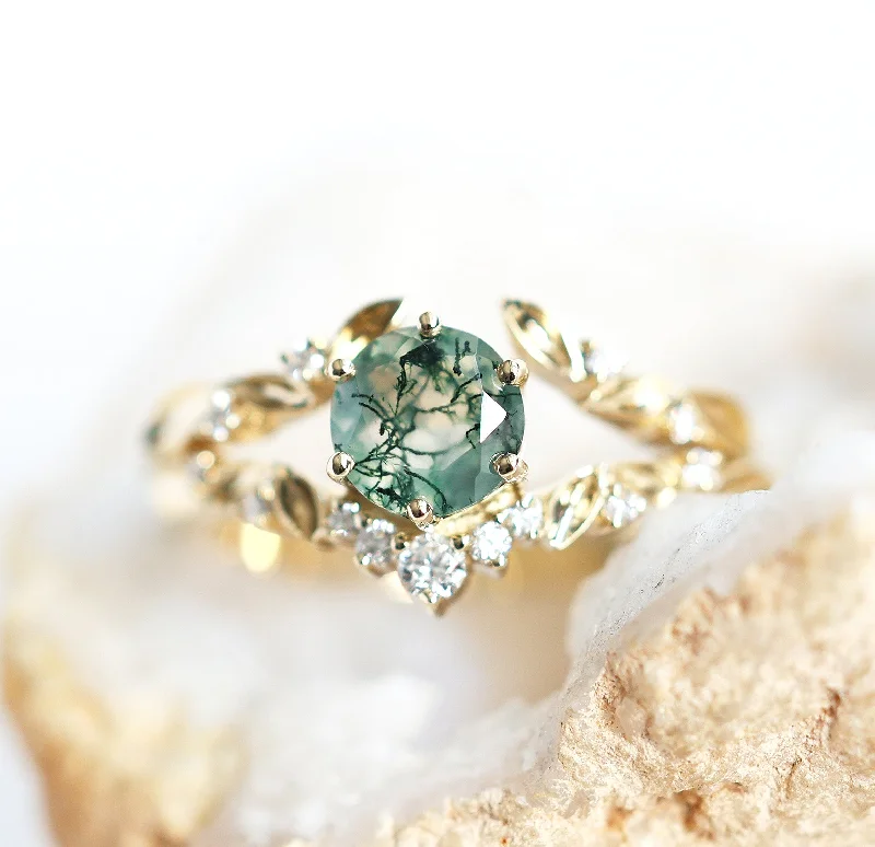 Elevate Your Outfit With Discounted Statement Jewelry Leaf Moss Agate Ring Set With Leaf Diamond Band