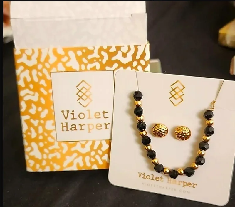 Beaded Bracelet And Earring Set In Black/gold