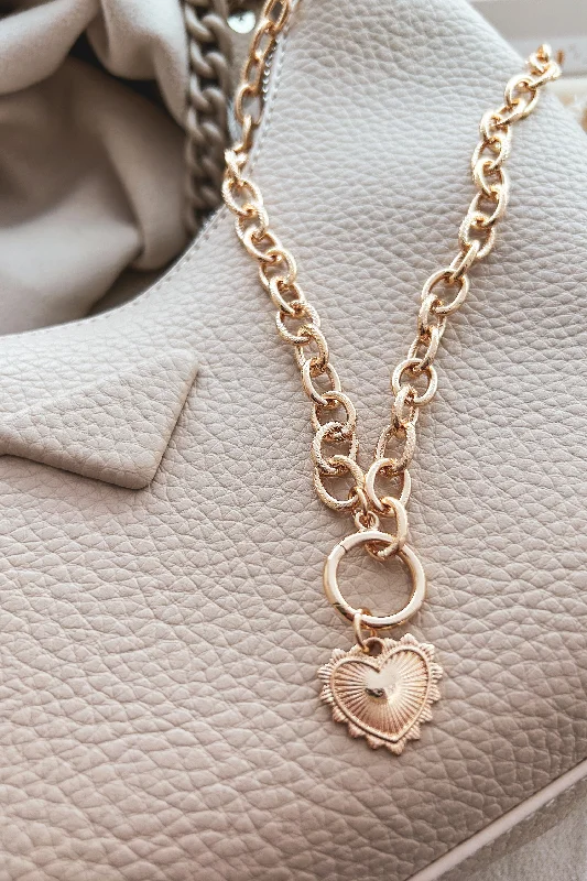 Exclusive Online Discounts On Stylish Jewelry Forever Falling Chain Heart Pendant Necklace (Gold)