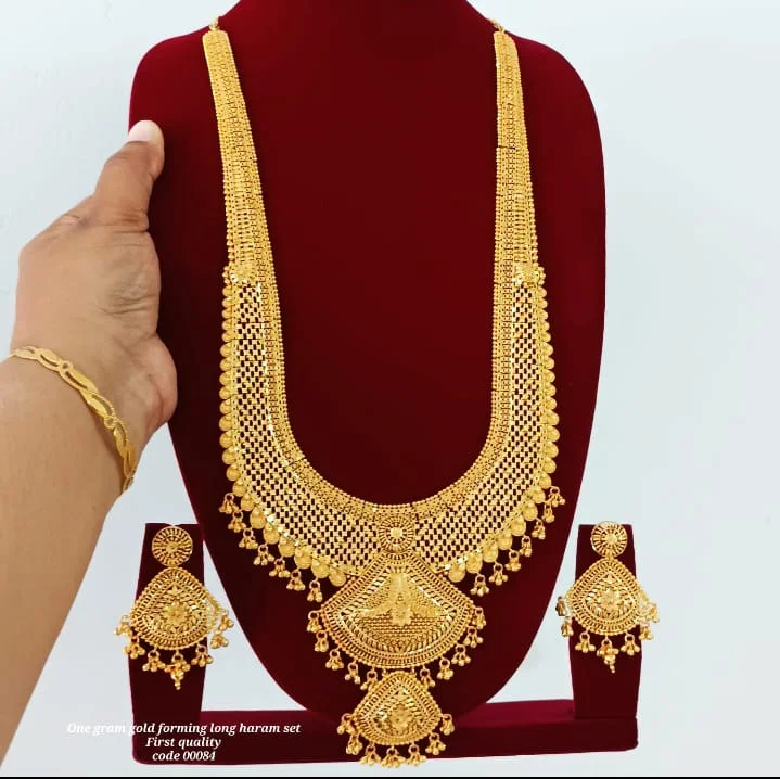 Elegant Jewelry Pieces At Unbelievable Prices Pari Art Jewellery Forming Long Necklace Set