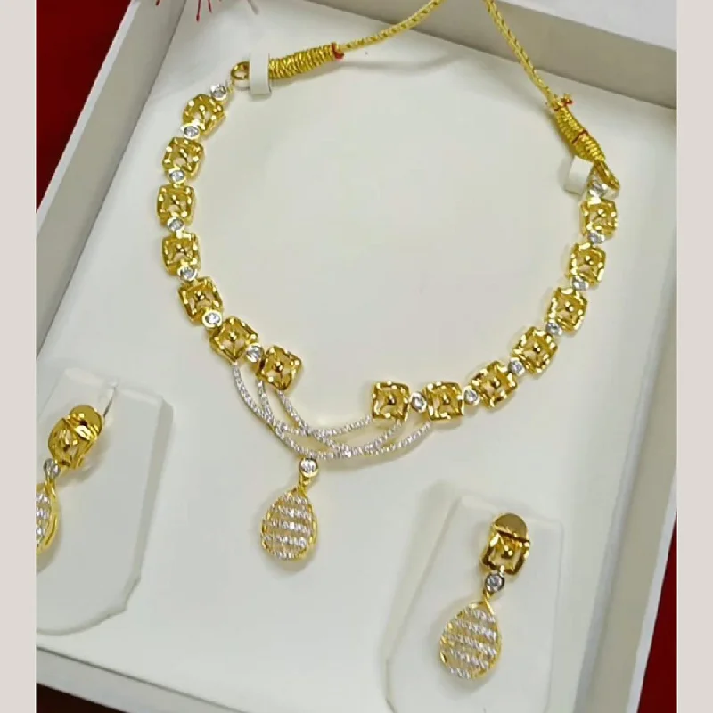 Discounted Jewelry For A Glamorous Look Pari Art Jewellery Forming Necklace Set