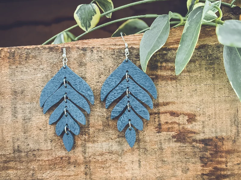 Fashion-Forward Geometric Jewelry For Contemporary Style Beautiful Blue Wood Leaf Earrings